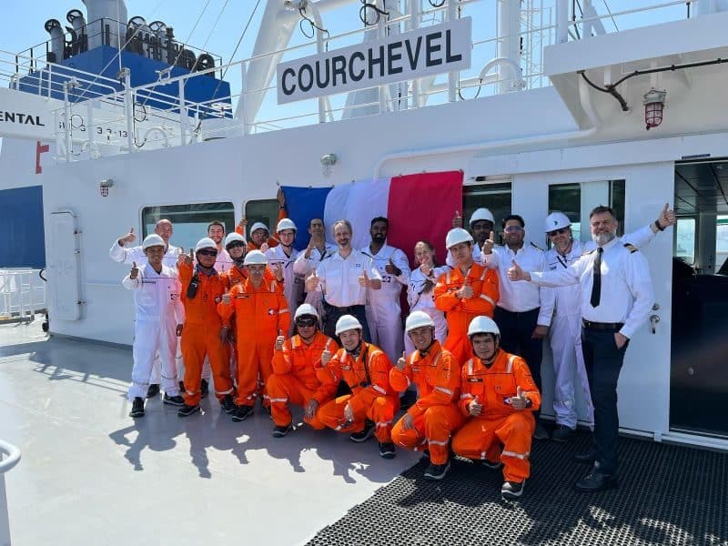 Crew on COURCHEVEL