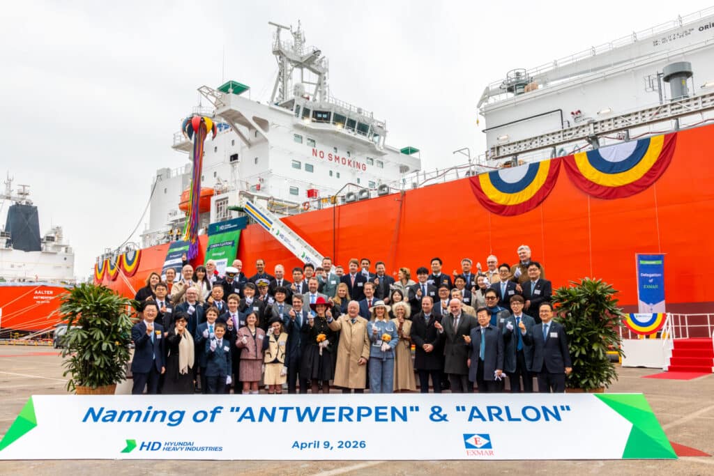 Group picture at the naming ceremony of ANTWERPEN & ARLON
